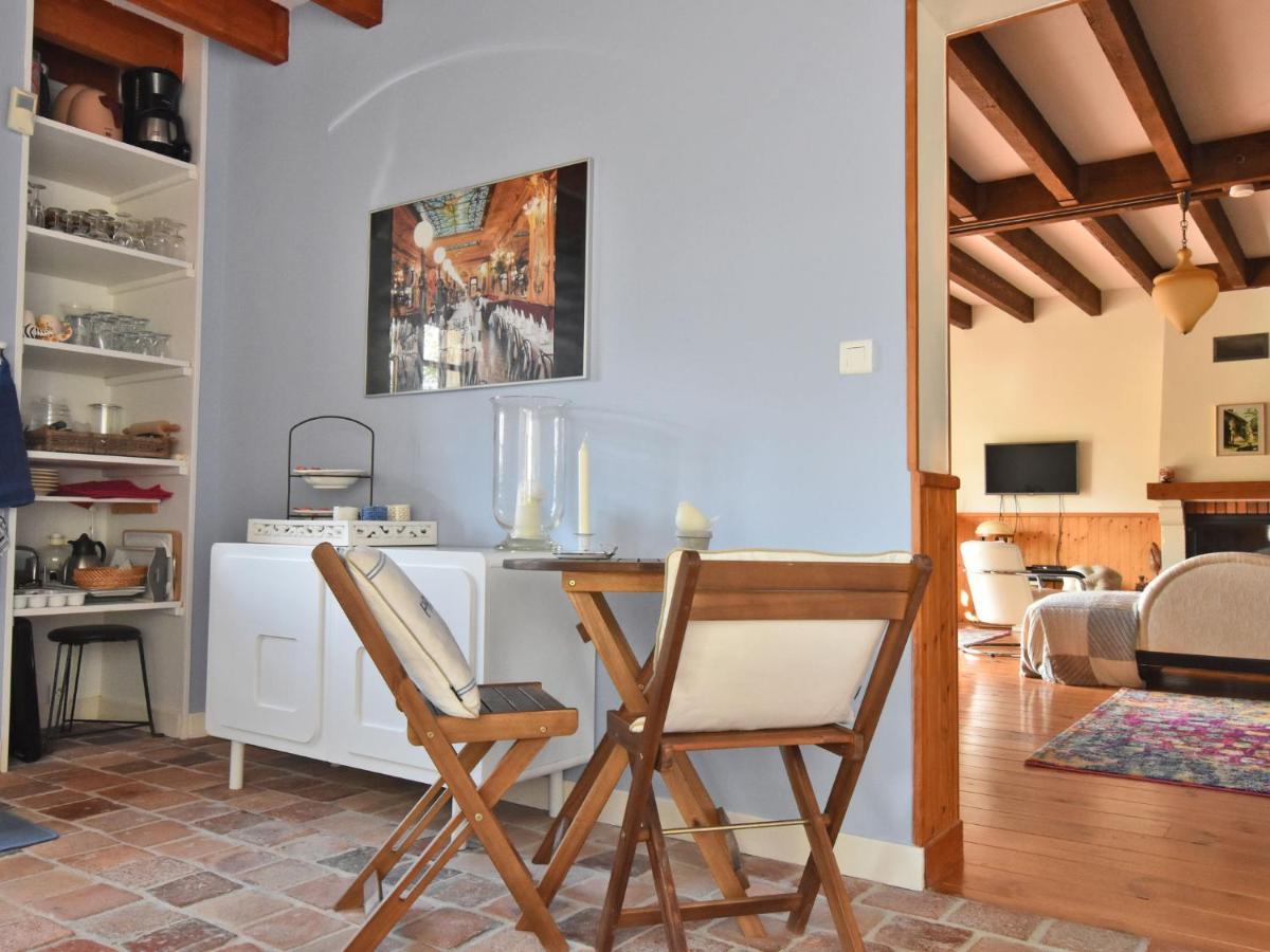 Modern Holiday Home With Private Pool Le Châtelet エクステリア 写真